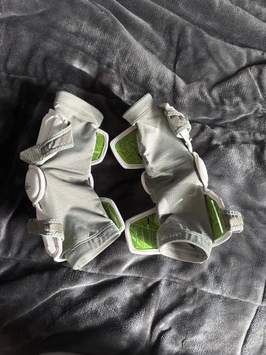 Large Adult Maverik Arm Pads (New)