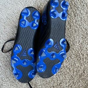 Black / blue Unisex 5Y (Big Kids / Youth) Adidas Goletto VIII Cleats (Used) and SHIN guards