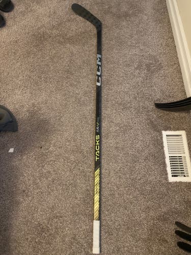 Senior CCM Tacks AS-VI Pro Left Hand Hockey Stick P28 85 Flex (Used)