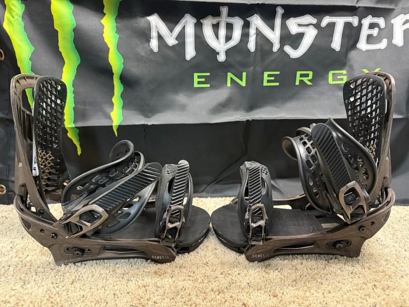 Men's Medium Burton Genesis Snowboard Bindings All Mountain (Used)
