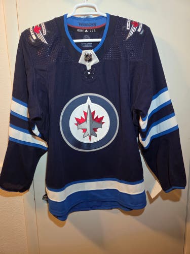 NWT Winnipeg Jets Blank Adidas Primegreen MiC Home Hockey Jersey Team Issue Size 52