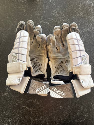 STX Surgeon RZR Lacrosse Gloves Large (Used)