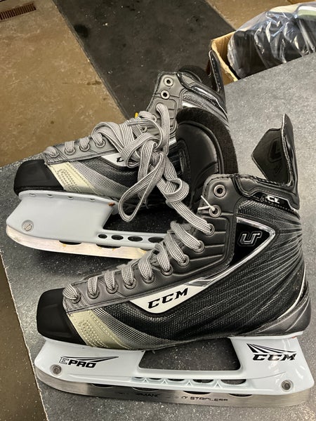CCM U+ Crazy Light Hockey Skates 10 (Used)