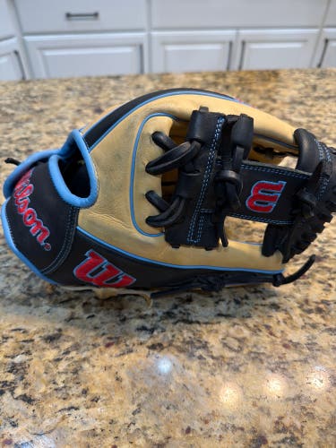 2025 Wilson A1000 RH Infield Baseball Glove 11.5" (Used)