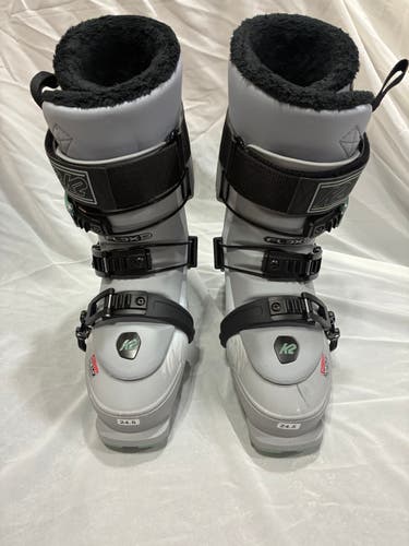 Mondo 24 & 24.5 Women's All Mountain Ski Boots Soft Flex (Used)