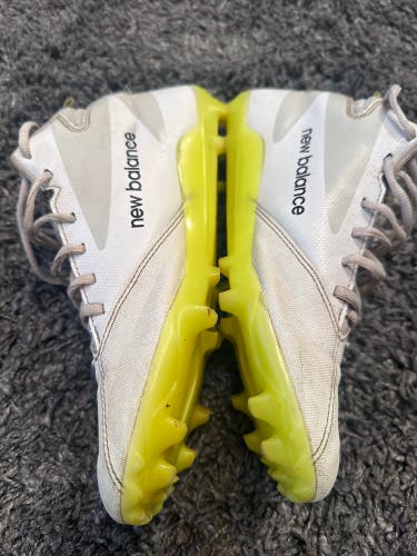 Men's Size M 9.5 (W 10.5) New Balance Rush Mid Top (Used)