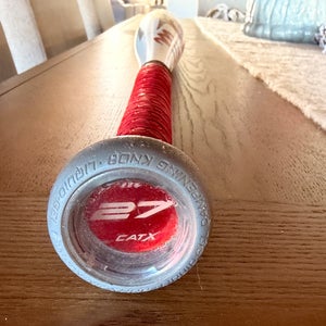 2023 Marucci CATX Alloy USSSA Certified Bat (-10) 17 oz 27" (Used)