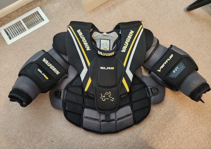 Large Vaughn Ventus SLR2 Goalie Chest Protector (Used)