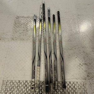 Broken Intermediate Bauer Vapor Hyperlite 2 Hockey Sticks