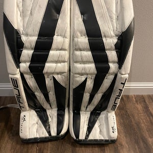 31" 2024 True 7x3 Goalie Leg Pads (Used)