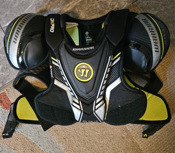 Large Junior Warrior Alpha DX Pro Shoulder Pads (Used)
