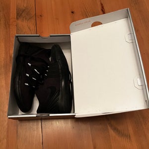 Men's 6.5Y (Big Kids / Youth) Nike Kyrie 5 Shoes (Used)