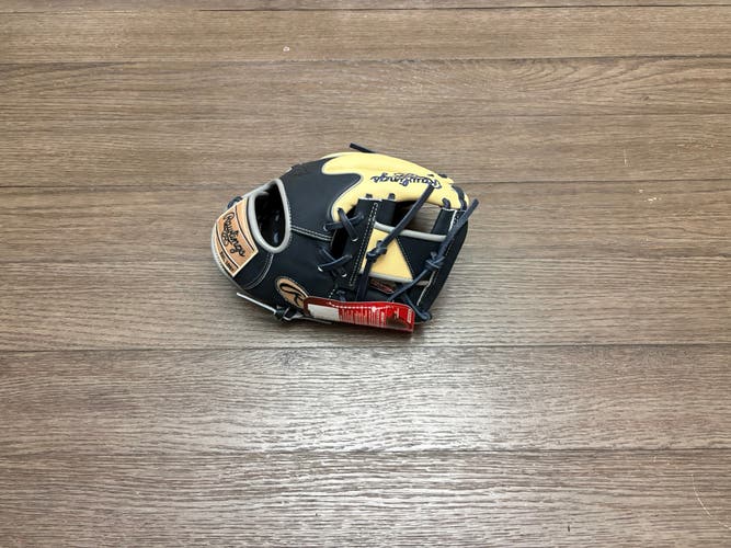 New Rawlings Heart of the Hide Wingtip 11.5" I Web