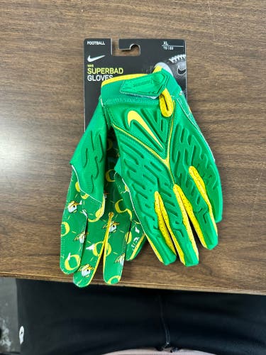 Oregon Duck PE team issued gloves