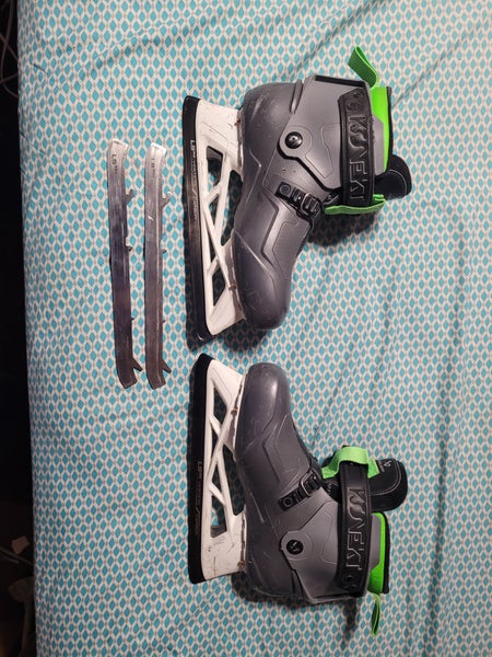Bauer Konekt HF2 size 5 goalie skate