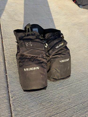 Senior Small Vaughn Ventus SLR2 Hockey Goalie Pants (Used)