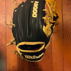 Wilson A2000 RH Infield Baseball Glove 11.5" (Used)