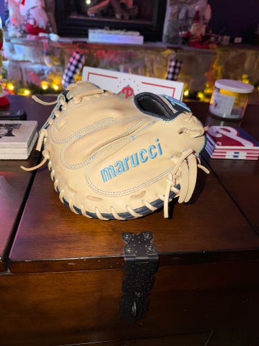 2025 Marucci Capitol Series RH Catcher's Baseball Glove 33.5" (New)