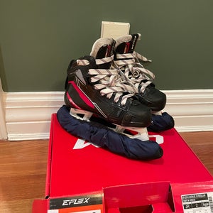CCM EFlex 6.9 Hockey Goalie Skates Size 2 (Used)