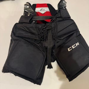 Junior Medium CCM Extreme Flex 2.5 Hockey Goalie Pants (Used)