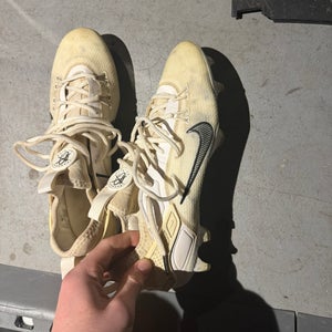 Unisex Size M 10.5 (W 11.5) Youth Nike Alpha Huarache 8 Elite Mid Top Molded Cleats (Used)