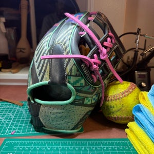 Rawlings REV1X RH Baseball Glove 11.75" (Used)