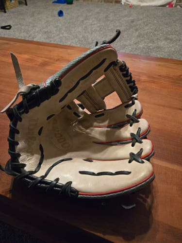 2023 Infield RH Wilson A2000 PF88 Baseball Glove 11.25" (Used)