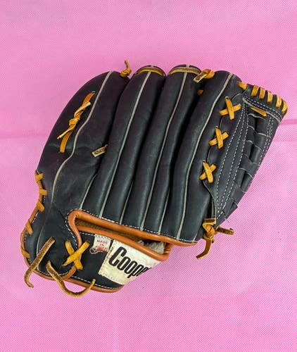 Cooper Black Diamond 202 RHT Baseball Glove 10"