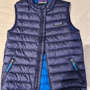 Patagonia - Blue Kids Puffy Vest size 5T (Used)