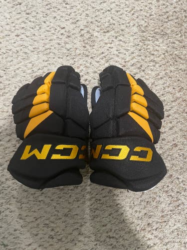 CCM HGJSCHL Gloves 14" Pro Stock (Used)