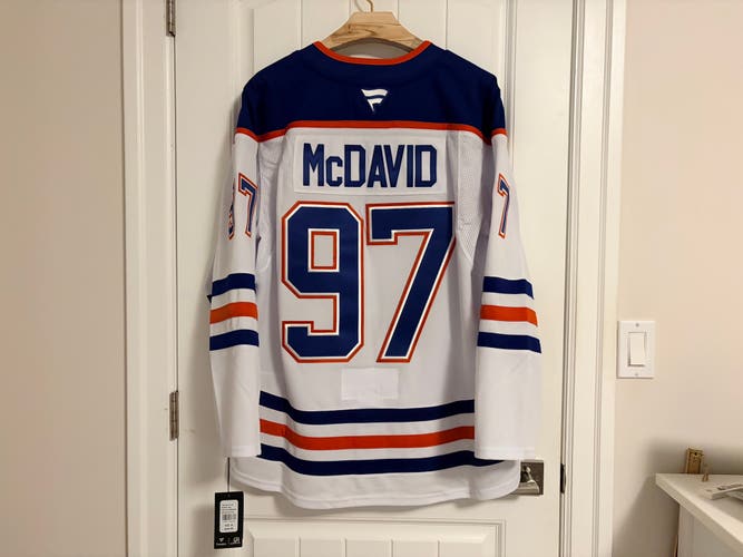 BNWT Authentic Fanatics Edmonton Oilers Connor McDavid Away Jersey 52 Large