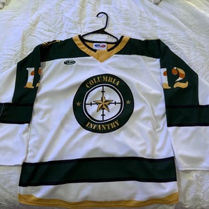 Team-Issued Large Hockey Jersey – see description
