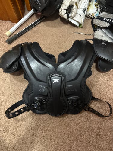 Adult Large Xenith Velocity 2 Shoulder Pads