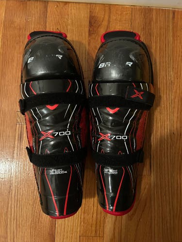 Junior Bauer Vapor X700 12" Shin Pads (Used)