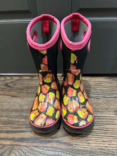 Youth BOGS snow boots - size 13