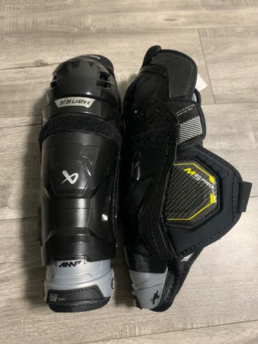 Junior Bauer Supreme M5 Pro 12" Shin Pads (New)