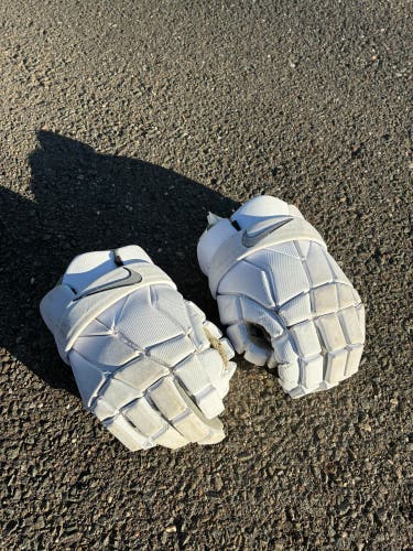 Nike Vapor Lacrosse Gloves Large (Used)