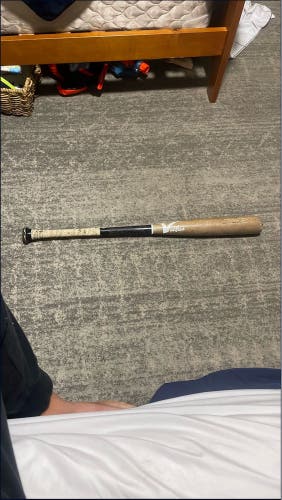 2025 Victus Tatis Maple Bat (-8) 23 oz 31" (Used)