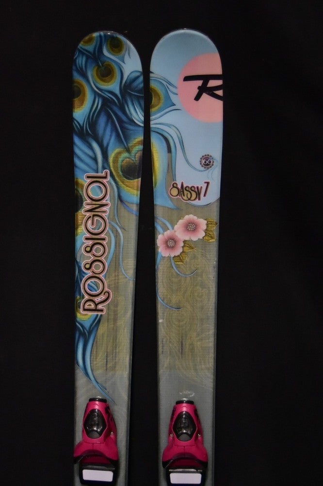 ROSSIGNOL SASSY 7 SKIS SIZE 160 CM WITH BINDINGS | SidelineSwap
