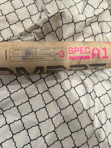 2025 Combat MFG Spec A1 Alloy BBCOR Certified Bat (-3) 29 oz 32" (Used)