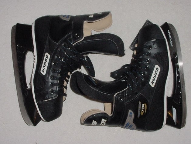 Bauer Supreme 1000 Hockey Skates Regular Width 8 (New)