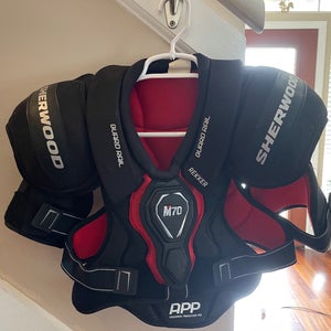 Large Junior Sher-Wood Rekker Shoulder Pads Pro Stock (Used)