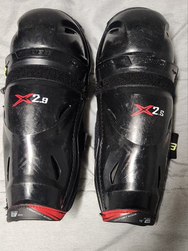 Intermediate Bauer Vapor X2.9 13" Shin Pads (Used)