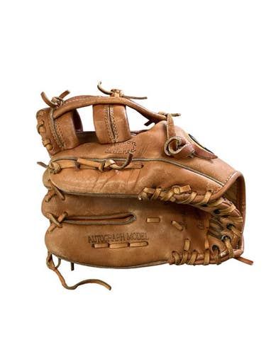 Used Wilson A2262 BB/SB Glove LH Throw Tan 11" 11760-S000086269