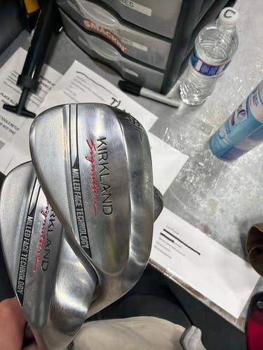 Used Kirkland Signature WEDGE SET Mens Package Set RH Grey 4 Piece 11337-S000477601