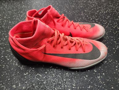 Used Nike Soccer Indoor Shoes Red Senior 9.5 11849-S000035643
