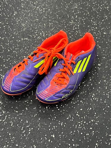 Used Adidas Soccer Cleats Purple Junior 01.5 11849-S000035636