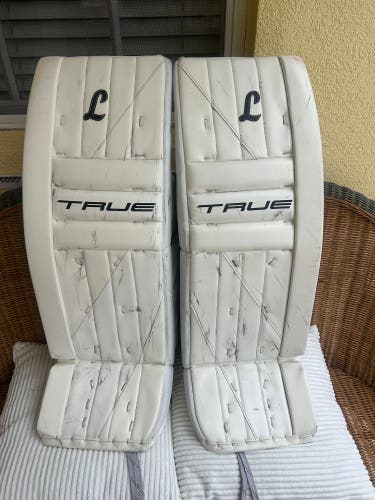 34" 2024 True L95 Goalie Leg Pads (Used)