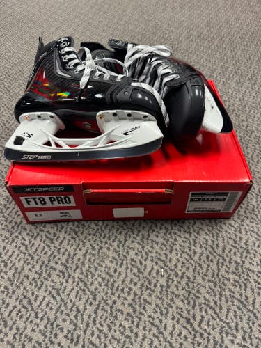 CCM JetSpeed FT8 Pro Hockey Skates Size 5.5 (New)