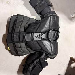 Small 2021 Bauer Vapor Hyperlite Pro Goalie Chest Protector (Used)